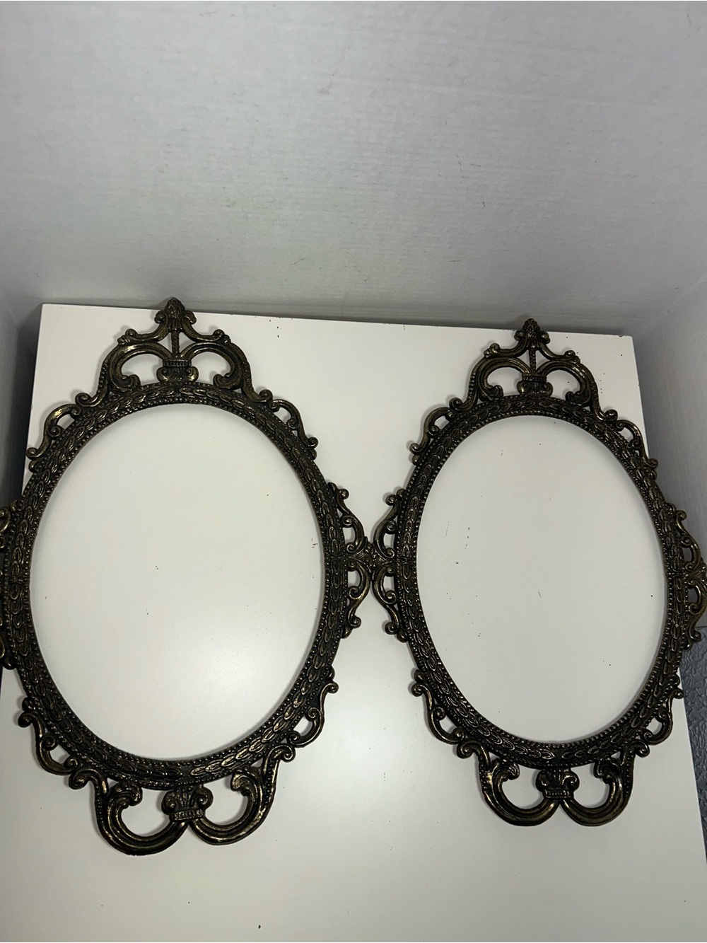 Vintage Gold Tone Metal Oval Ornate Hanging Frames 17x12 Set of 2
